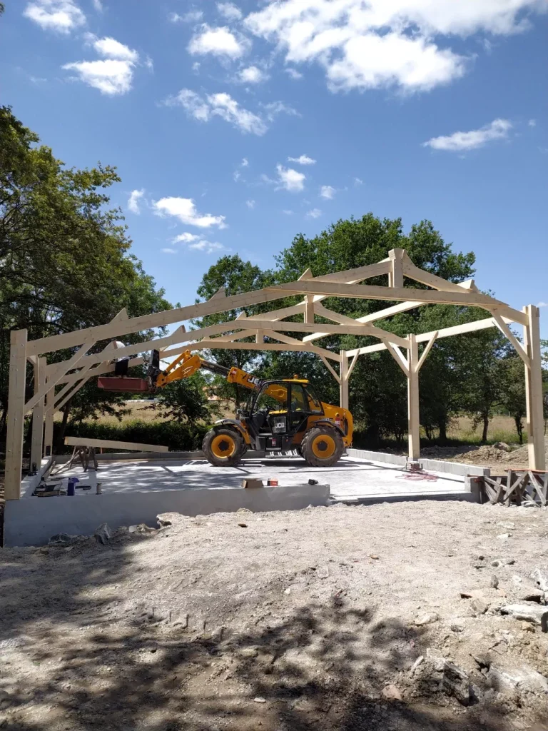 Réalisation de charpente bois par l'entreprise Barreteau, charpentier à Venansault